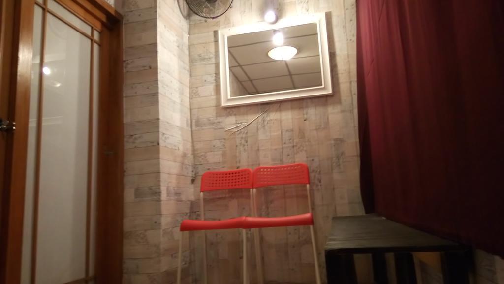 E&G Guest House Bangkok Bagian luar foto