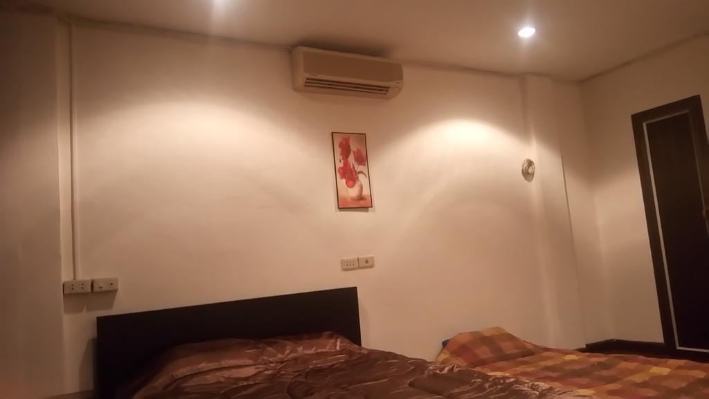 E&G Guest House Bangkok Bagian luar foto