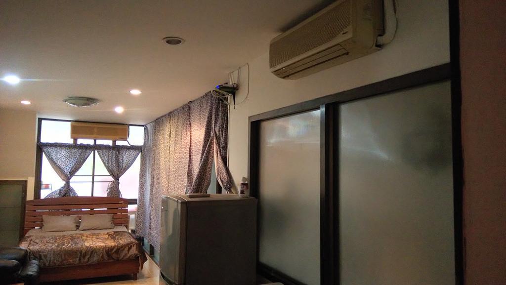 E&G Guest House Bangkok Bagian luar foto
